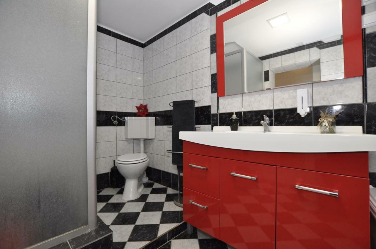 Apartment Toya Slatine Exteriér fotografie
