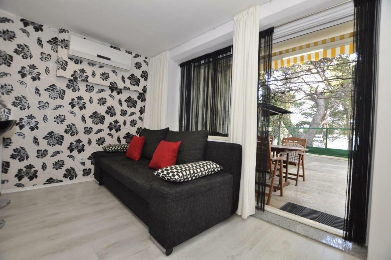Apartment Toya Slatine Exteriér fotografie