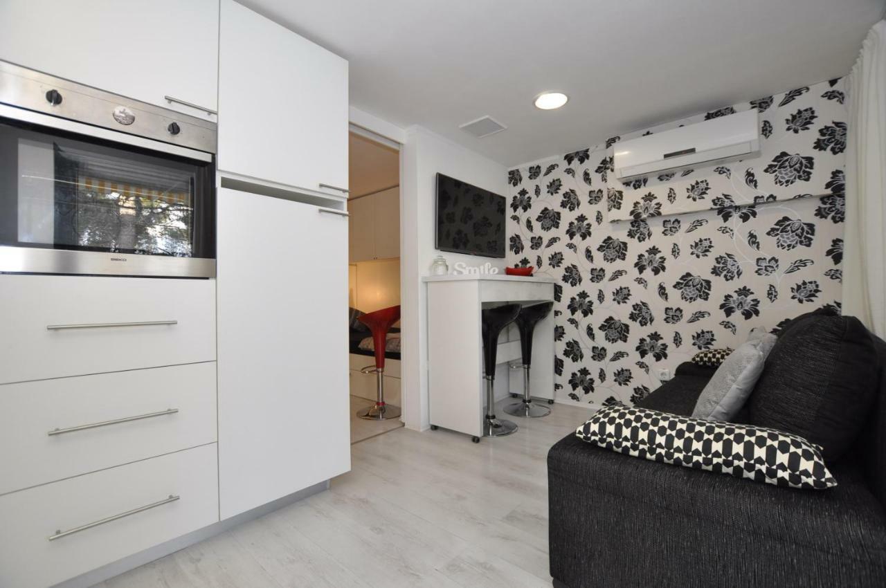 Apartment Toya Slatine Exteriér fotografie