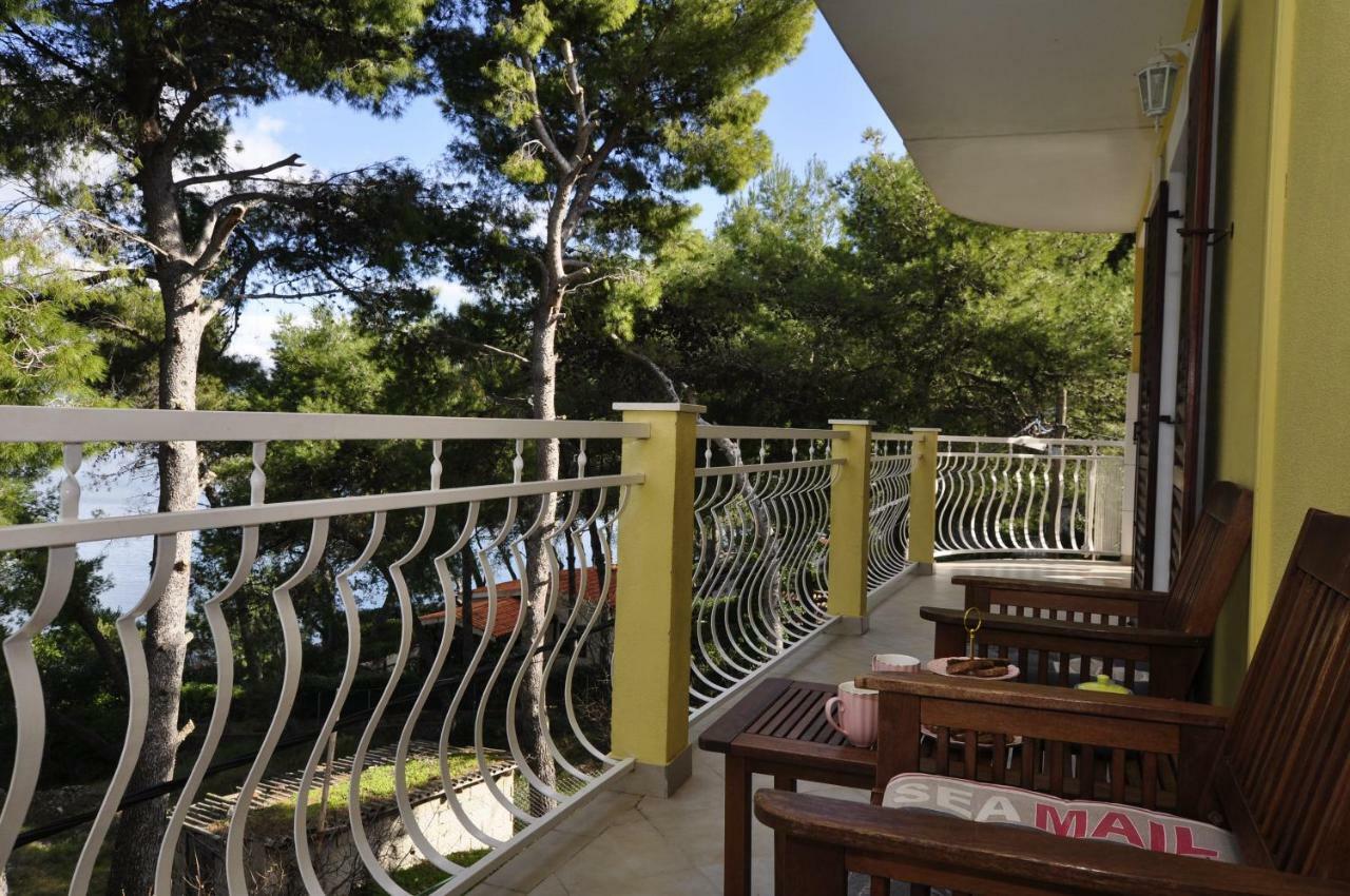 Apartment Toya Slatine Exteriér fotografie
